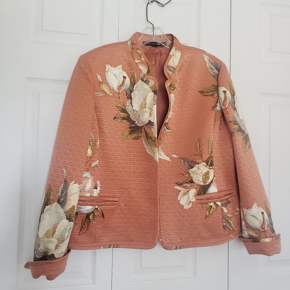 Linda Allard Ellen Tracy Salmon floral jacket